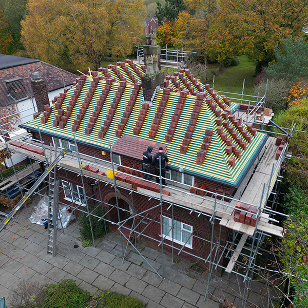 loading-roof-beddard-roofing